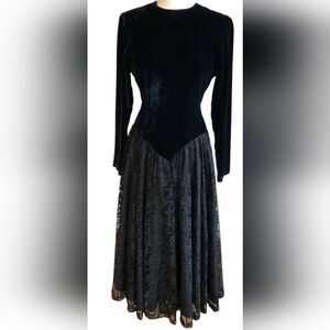 Vintage JACKIE BERNARD For EKLEKTIC Black Velvet & Lace Dress Size 14